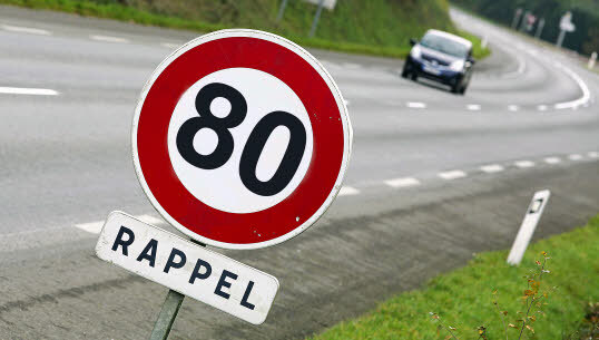 La limitation de vitesse sur certaines routes trs accidentognes pourrait passer de 90  80km/h.