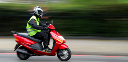 scooter gilet jaune