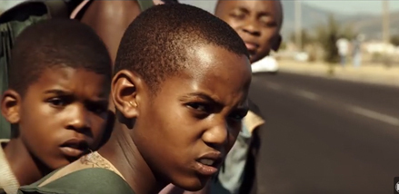 Capture cran Youtube de la vido "Saves kids Lives" de la FIA.