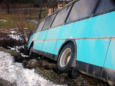 Le car : un mode de transport à risque ? accident-car